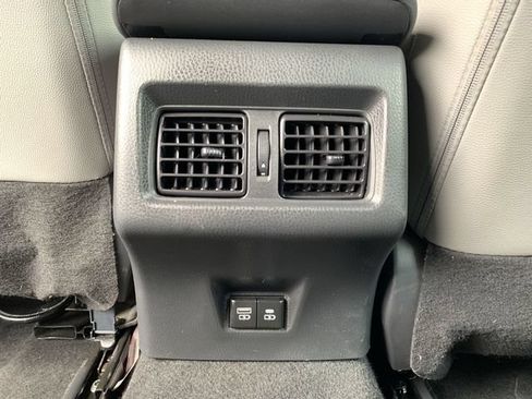 Used 2026 Toyota Camry SE FWD image 31