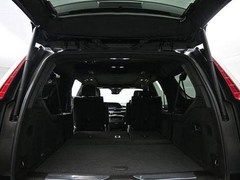 Certified 2023 Cadillac Escalade ESV Sport w/ Touring Package AWD/4WD image 17