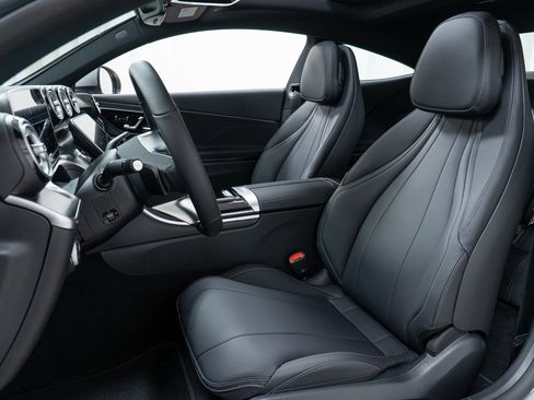 New 2026 Mercedes-Benz CLE 300 4MATIC Coupe image 13