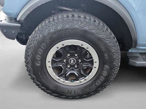 Used 2022 Ford Bronco Big Bend w/ Sasquatch Package image 22