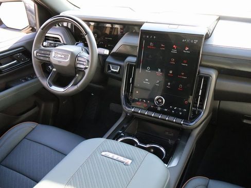 New 2026 GMC Yukon XL AT4 w/ AT4 Premium Plus Package AWD/4WD image 12