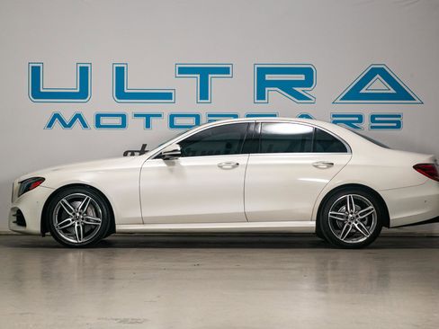 Used 2018 Mercedes-Benz E 300 E 300 RWD Sedan w/ Premium 1 Package image 3
