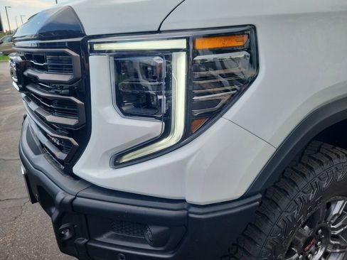 New 2026 GMC Sierra 1500 AT4X image 5