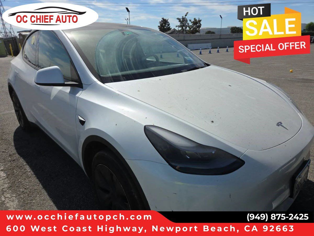 Used 2025 Tesla Model Y Long Range RWD image 1