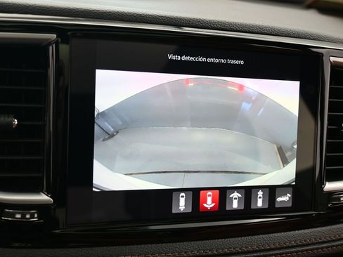 Used 2024 Chrysler Pacifica Pinnacle image 24