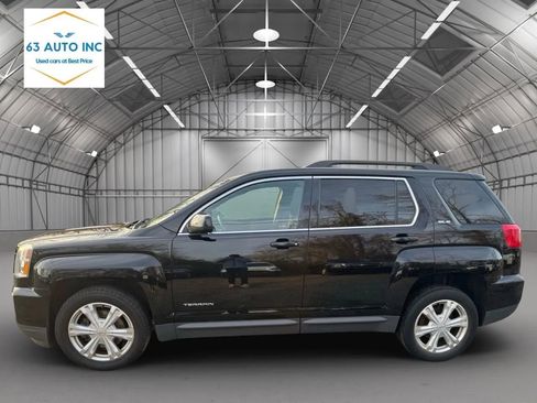 Used 2017 GMC Terrain SLE w/ Convenience Package image 2