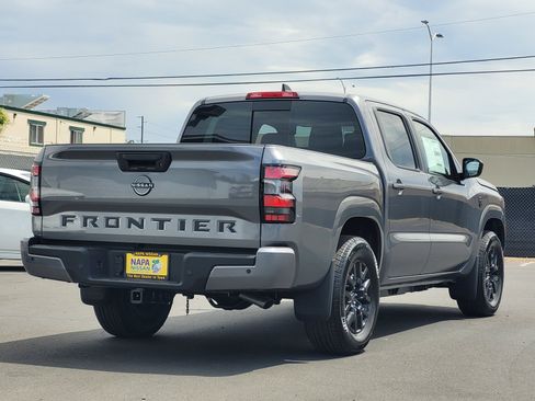 New 2026 Nissan Frontier SV w/ SV Convenience Package RWD image 5