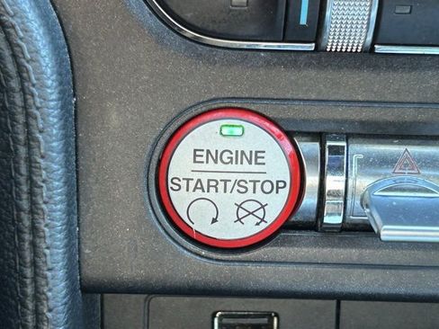 Used 2017 Ford Mustang Premium image 24