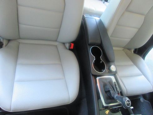 Used 2013 Mercedes-Benz C 350 Sport image 30