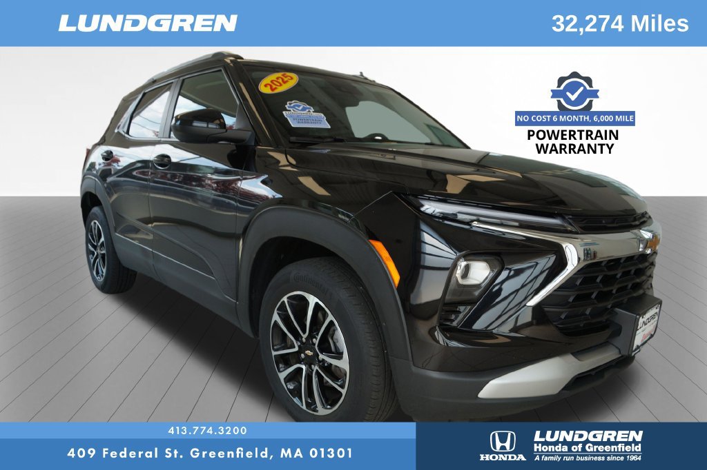 Used 2025 Chevrolet TrailBlazer LT AWD/4WD image 1