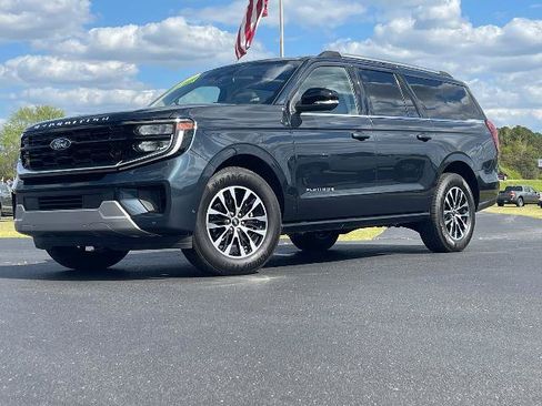 Certified 2025 Ford Expedition Max Platinum AWD/4WD image 5