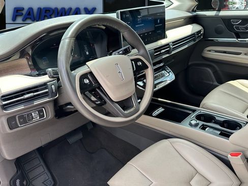 Used 2023 Lincoln Corsair Reserve FWD image 15