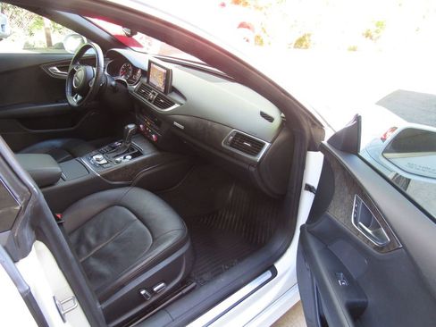 Used 2017 Audi A7 3.0T Premium Plus w/ 20" Wheel & Tire Package AWD/4WD image 18