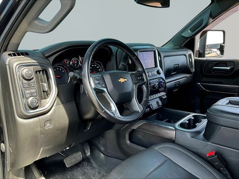 Used 2022 Chevrolet Silverado 2500 LTZ w/ LTZ Plus Package AWD/4WD image 18