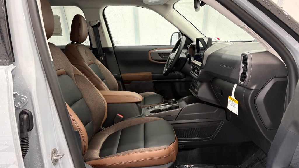 New 2026 Ford Bronco Sport Outer Banks w/ Outer Banks Tech Package+ AWD/4WD image 23