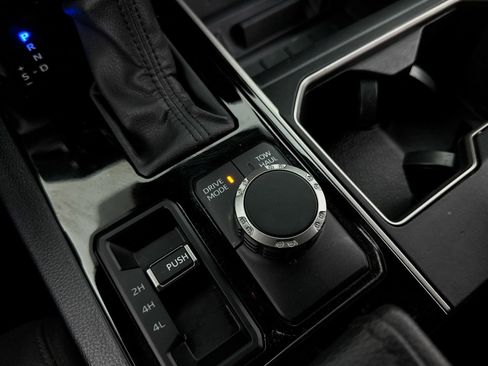 Used 2025 Toyota Tundra SR5 AWD/4WD image 7