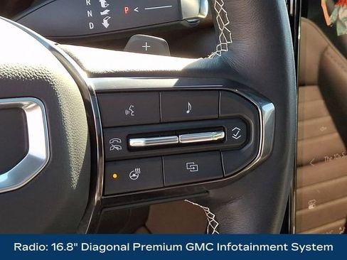 Used 2025 GMC Yukon Denali Ultimate AWD/4WD image 8