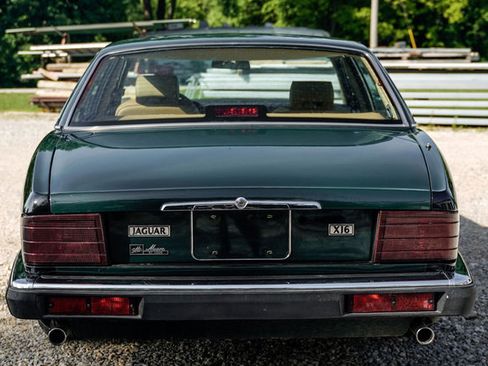 Used 1988 Jaguar XJ6 RWD image 5