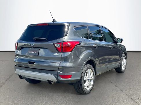 Used 2019 Ford Escape SE FWD image 7