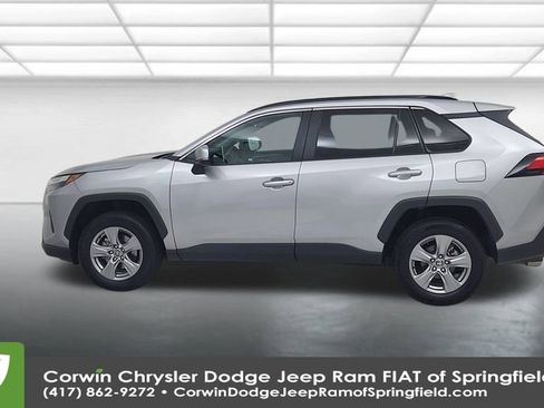 Used 2024 Toyota RAV4 XLE image 9
