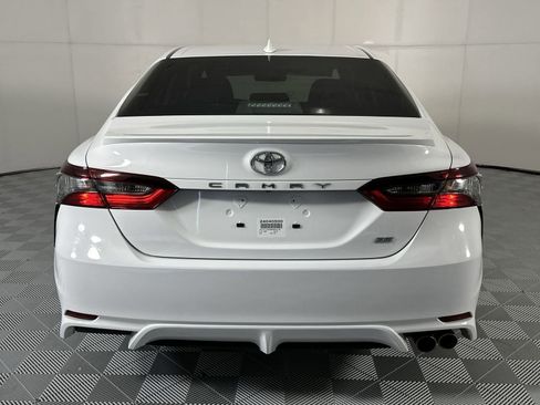 Used 2024 Toyota Camry SE w/ Convenience Package image 7