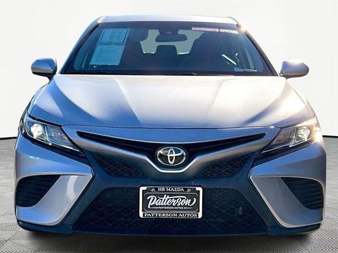 Used 2019 Toyota Camry L image 3