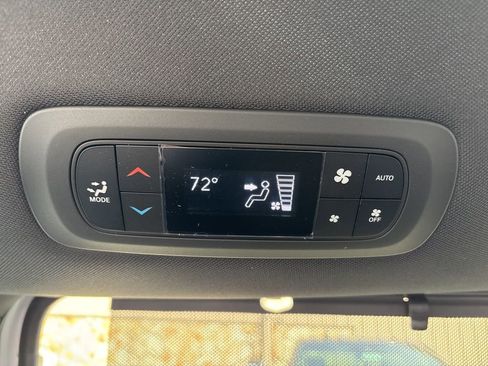 New 2026 Chrysler Pacifica Select w/ S Appearance Package FWD image 42