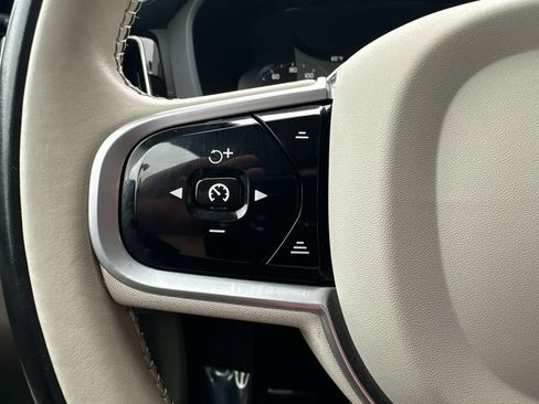Used 2021 Volvo XC60 T6 Inscription AWD/4WD image 15