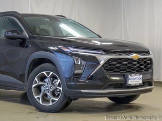 Used 2025 Chevrolet Trax LT w/ LT Convenience Package FWD video 3