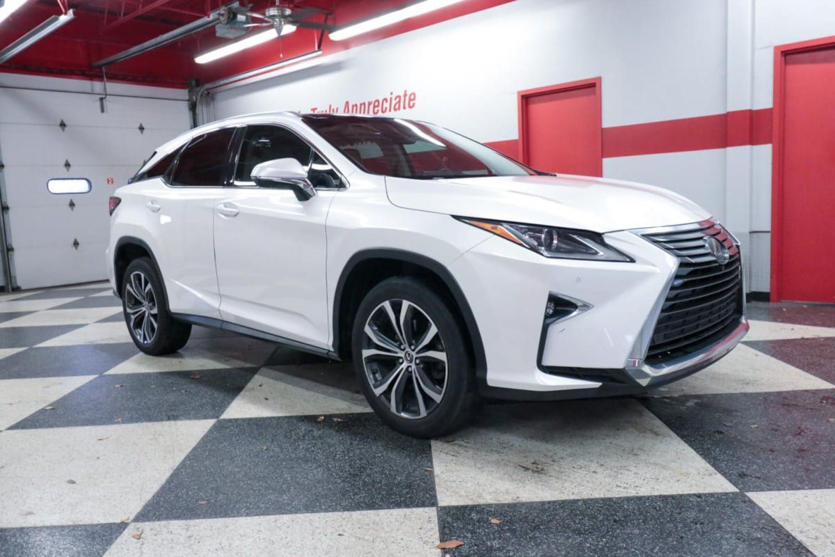Used 2018 Lexus RX 350 FWD w/ Premium Package image 2