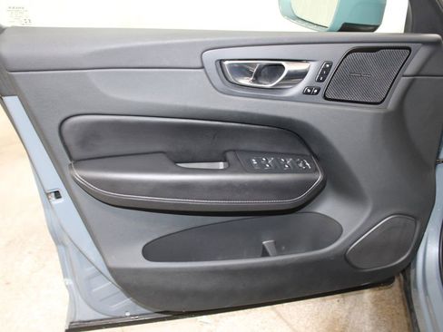 Used 2023 Volvo XC60 B6 Ultimate image 16