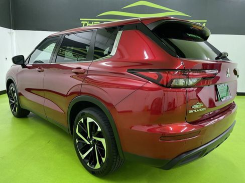 Used 2022 Mitsubishi Outlander ES image 7