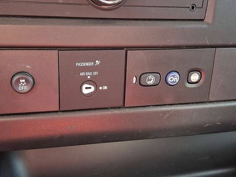 Used 2024 Chevrolet Express 2500 w/ Driver Convenience Package RWD image 27