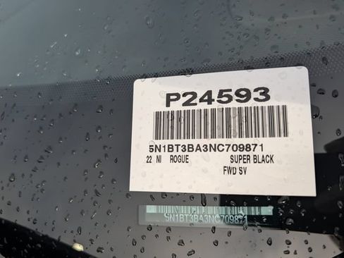 Used 2022 Nissan Rogue SV FWD image 35