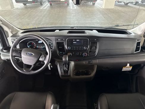 Used 2025 Ford Transit 250 148 Medium Roof RWD image 29