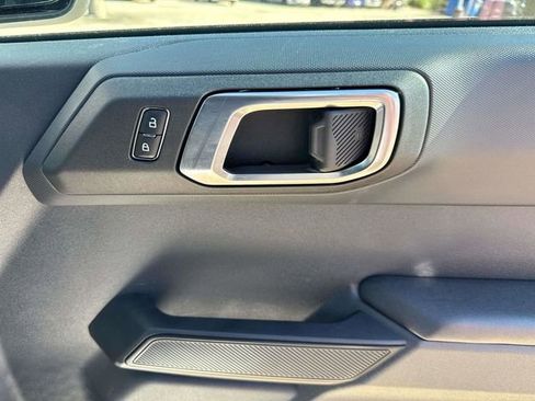 Used 2025 Ford Bronco Big Bend image 19