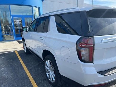 Used 2021 Chevrolet Tahoe High Country w/ Premium Package image 3