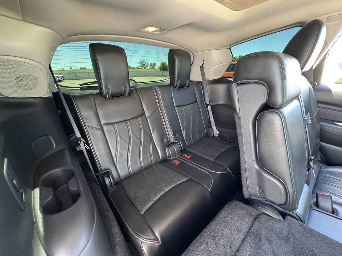Used 2015 INFINITI QX60 Luxe w/ Deluxe Touring Package AWD/4WD image 21