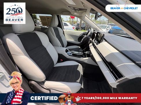 Used 2025 Mitsubishi Outlander SE FWD image 25