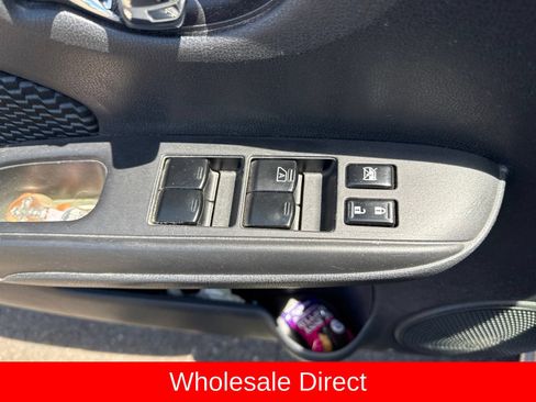 Used 2014 Nissan Versa Note SV FWD image 16