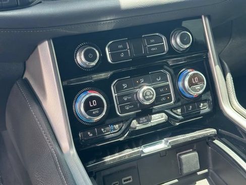 Certified 2023 GMC Yukon Denali AWD/4WD image 24