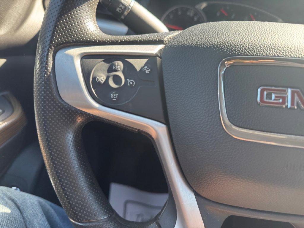 Used 2021 GMC Acadia SLE w/ Driver Convenience Package AWD/4WD image 31