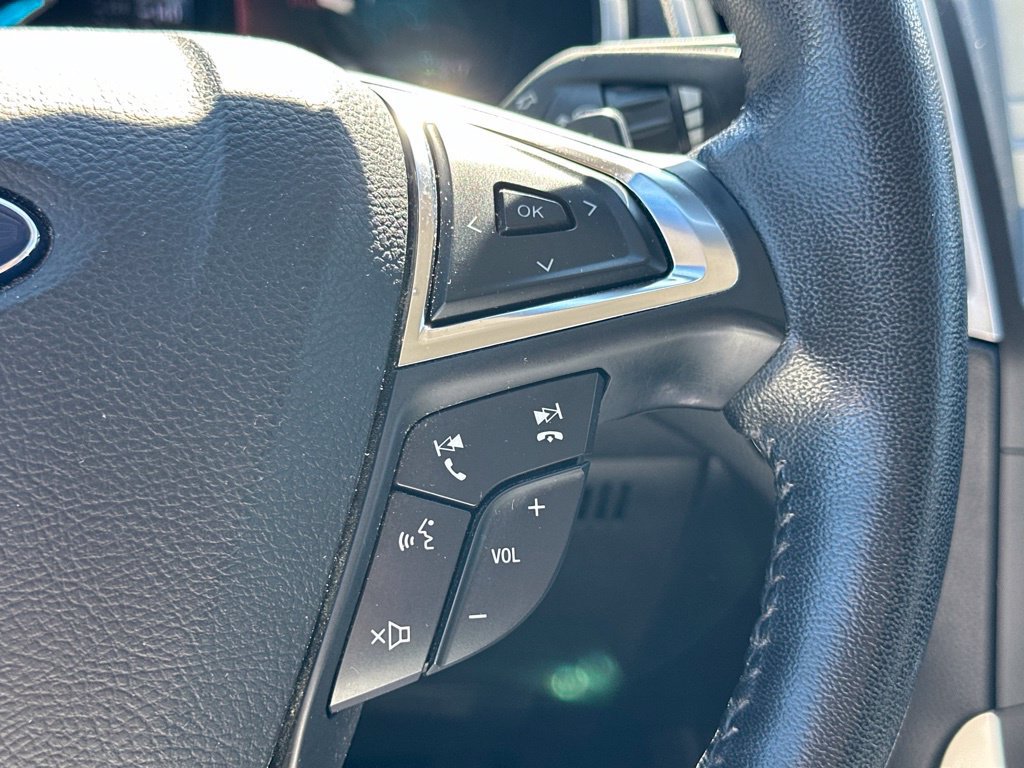 Used 2017 Ford Edge SEL w/ Equipment Group 201A AWD/4WD image 20