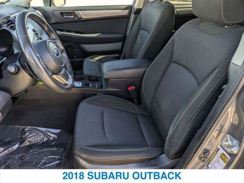 Used 2018 Subaru Outback 2.5i Premium image 20