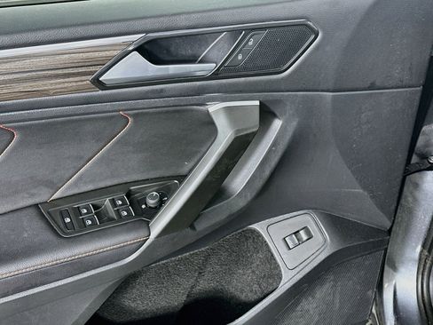 Used 2024 Volkswagen Tiguan Wolfsburg Edition FWD image 15