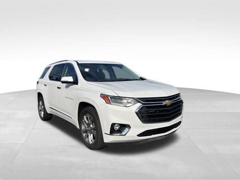 Used 2019 Chevrolet Traverse Premier w/ LPO, Floor Liner Package AWD/4WD image 7