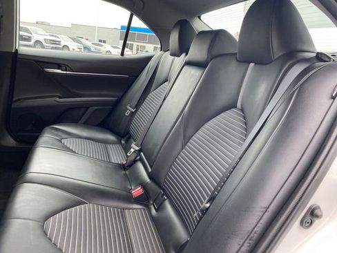 Used 2023 Toyota Camry SE image 17