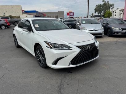 Used 2024 Lexus ES 300h w/ Premium Package