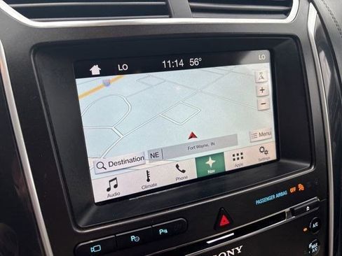 Used 2017 Ford Explorer Platinum image 22