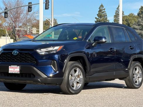 Certified 2022 Toyota RAV4 XLE image 7